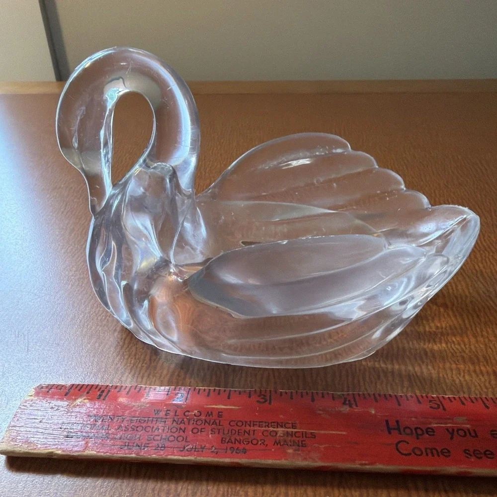 Vintage Swan Soap Dish 70's Kitsch Clear Plastic Lucite Trinket Holder